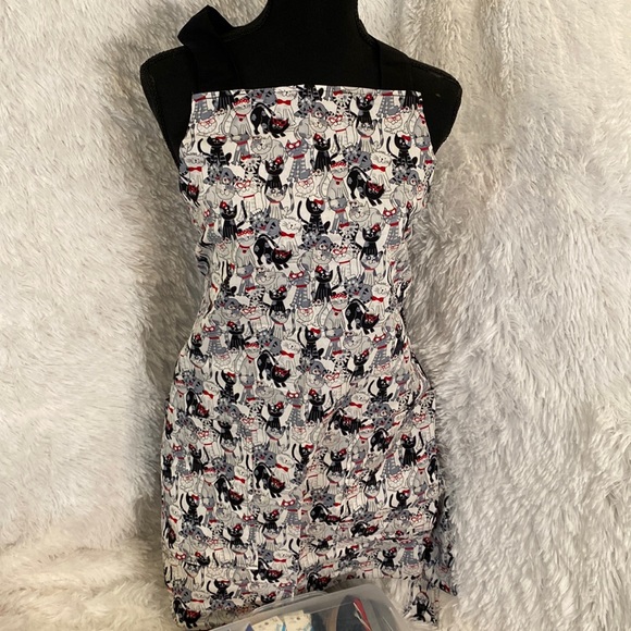 Homemade kitty 🐈‍⬛ cat 🐈 Apron 2 pockets and reversible great for grooming - Picture 1 of 2